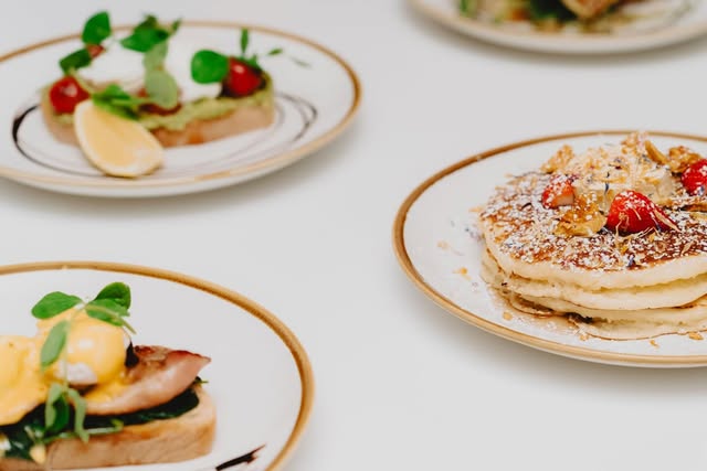 Brunch plates